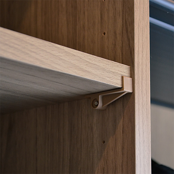 樹脂金具（可動）