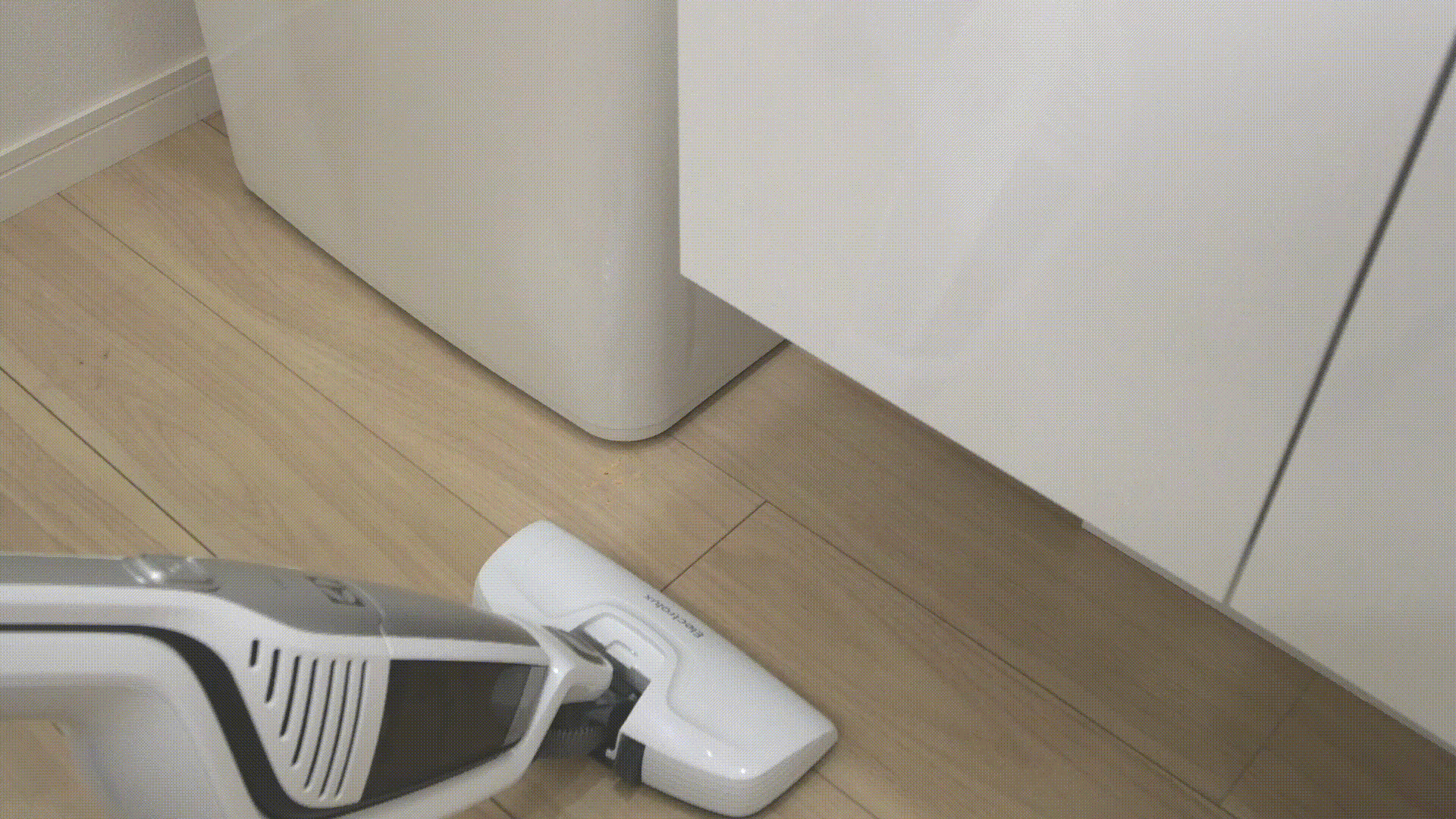 脚がないから掃除が劇的に楽！